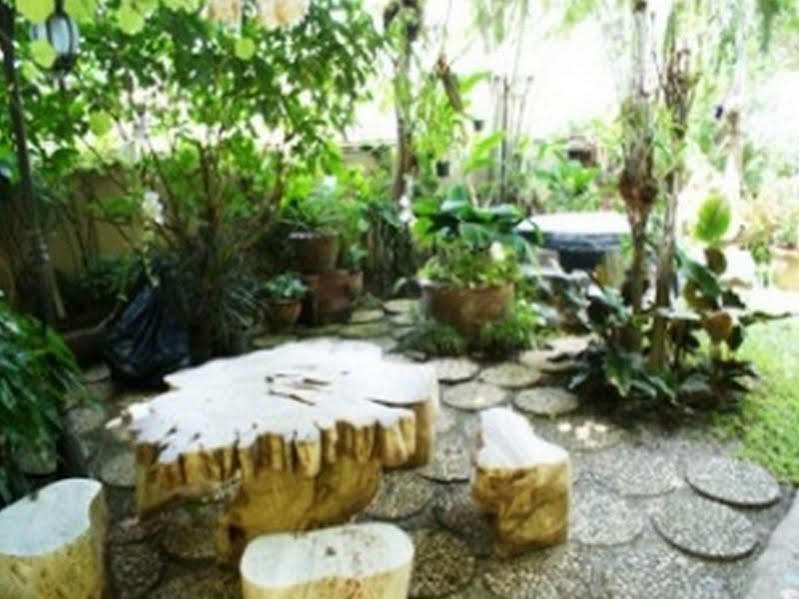 Noble Night Guesthouse Kanchanaburi Luaran gambar