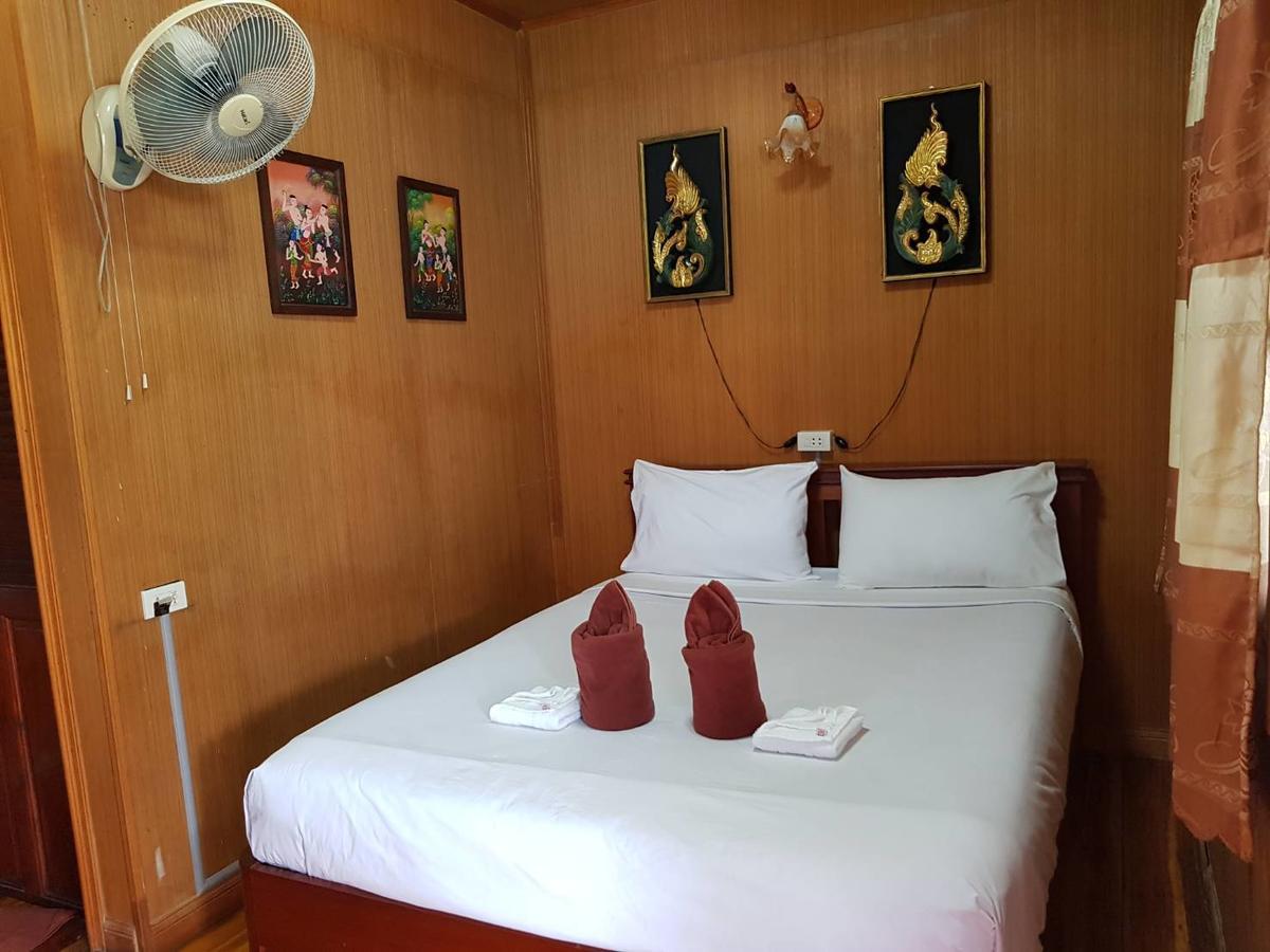 Noble Night Guesthouse Kanchanaburi Luaran gambar