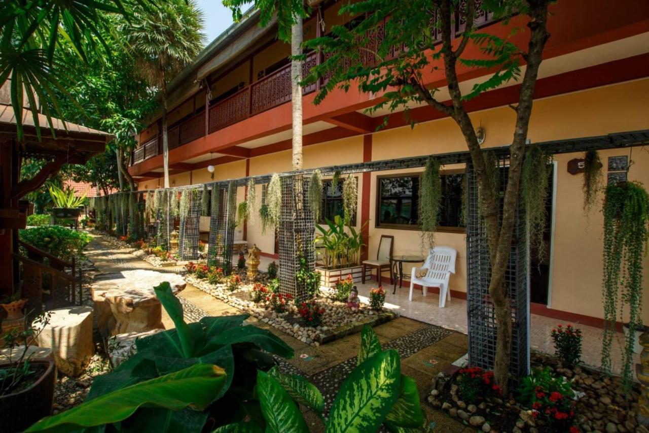 Noble Night Guesthouse Kanchanaburi Luaran gambar