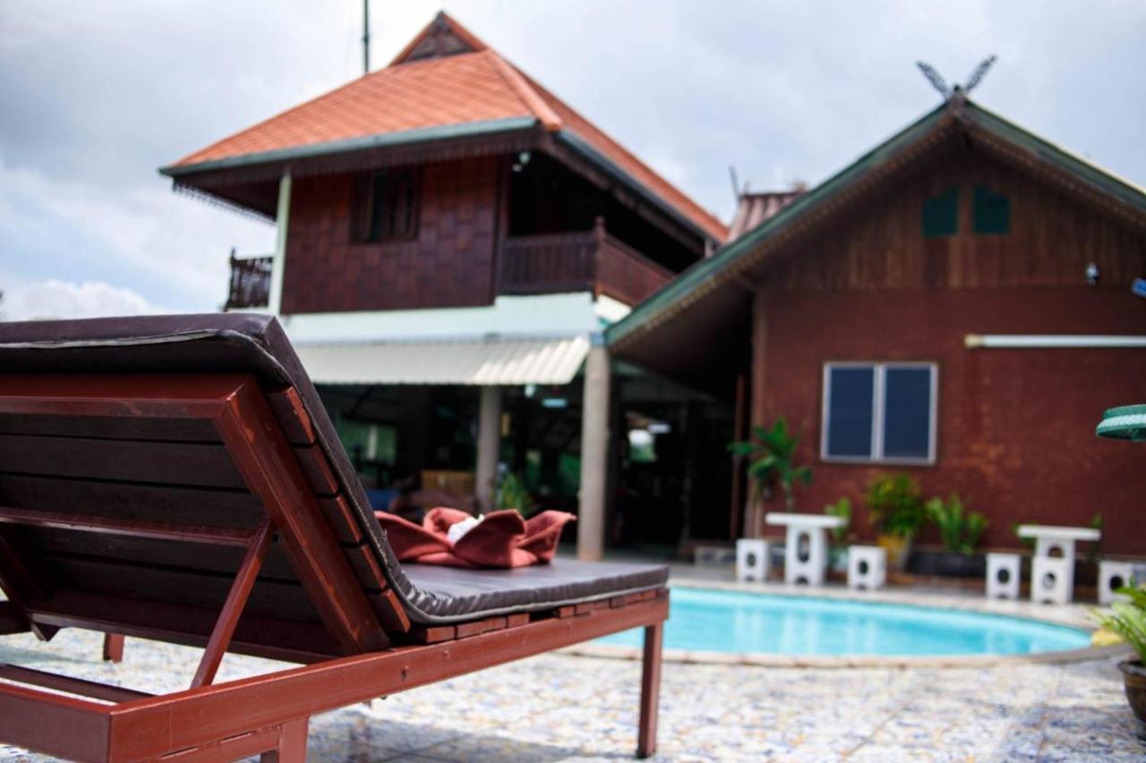Noble Night Guesthouse Kanchanaburi Luaran gambar