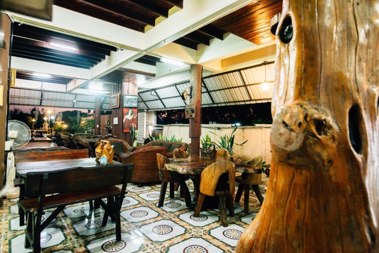 Noble Night Guesthouse Kanchanaburi Luaran gambar